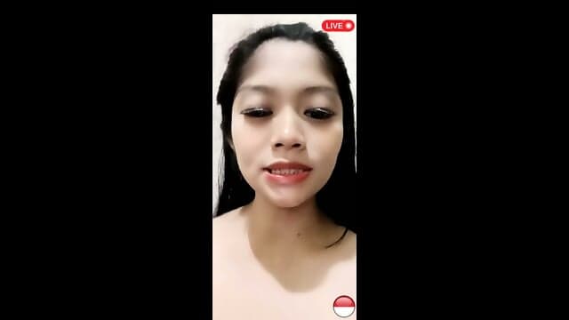 Cewe indo sepong pacar sampai crot