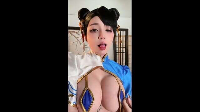 Umeko J   Chun Li Street Figher Cosplay