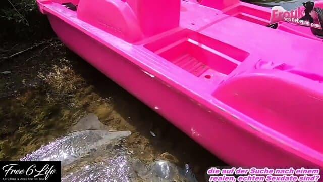 Amateur Sex Outdoors On A Pedal Boat With Girl