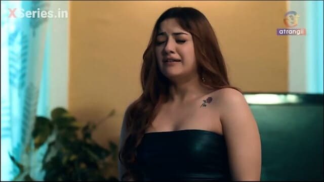 Adhure Hum E6