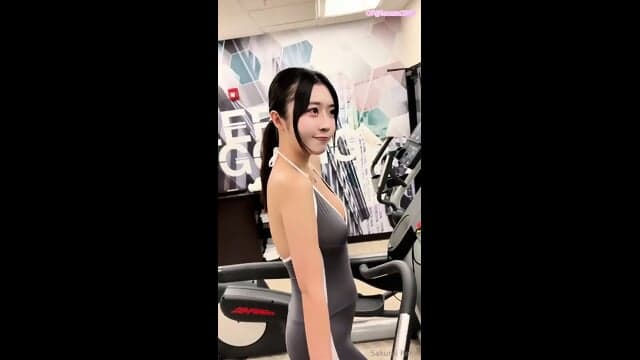 Cute Chinese girl fucking her trainer after workout