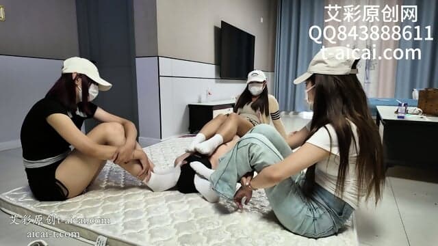 chinese 3 s foot worship