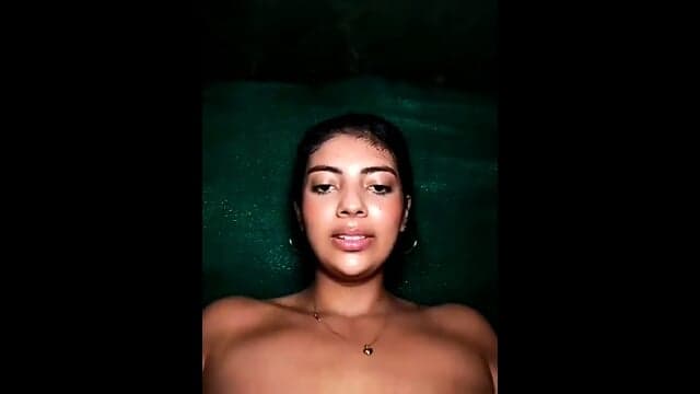Hermosa Mujer MasturbÃ¡ndose