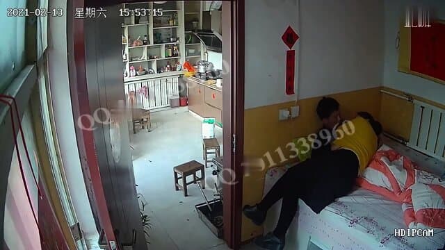 Uncle and sister-in-law are secretly forced to eat milk