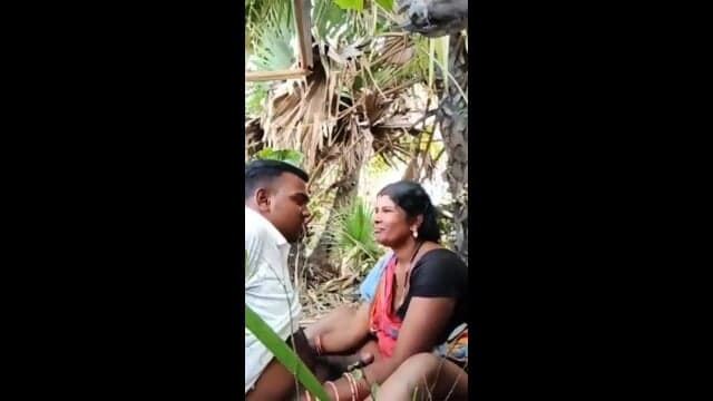 Aunty make her hubbys cum